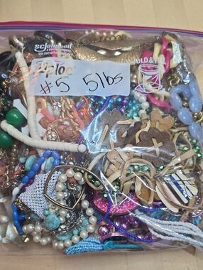 RESELLERS! 5LBS OF JEWELRY SELL OR KEEP!